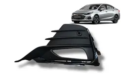 Moldura Farol de Milha Esquerdo - Cruze Sport6 Premier 2019 a 2023 (com Furo para Sensor de Estacionamento)